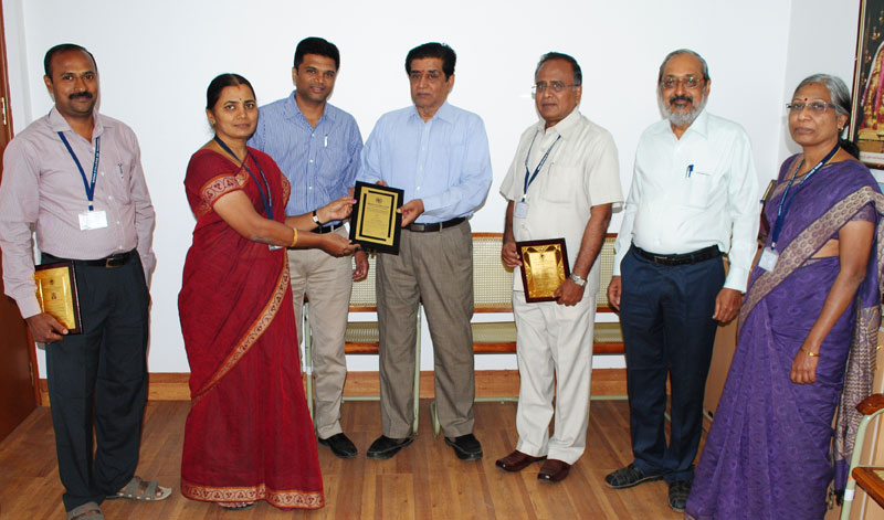 best-women-teacher-engineering-college-award